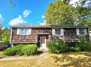 100 Tanglewood Dr, East Falmouth, MA 02536