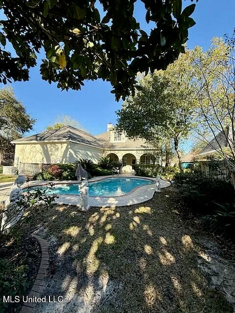 2nd image of 405 Chablis Ln