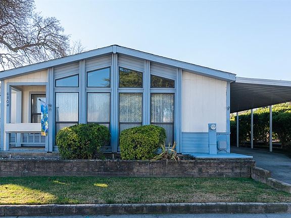 2nd image of 6804 Lake Cove Ln