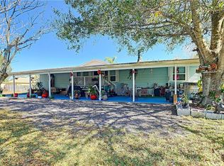 906 6th St SE, Ruskin, FL 33570