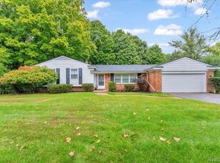 35942 Quakertown Ln, Farmington Hills, MI 48331