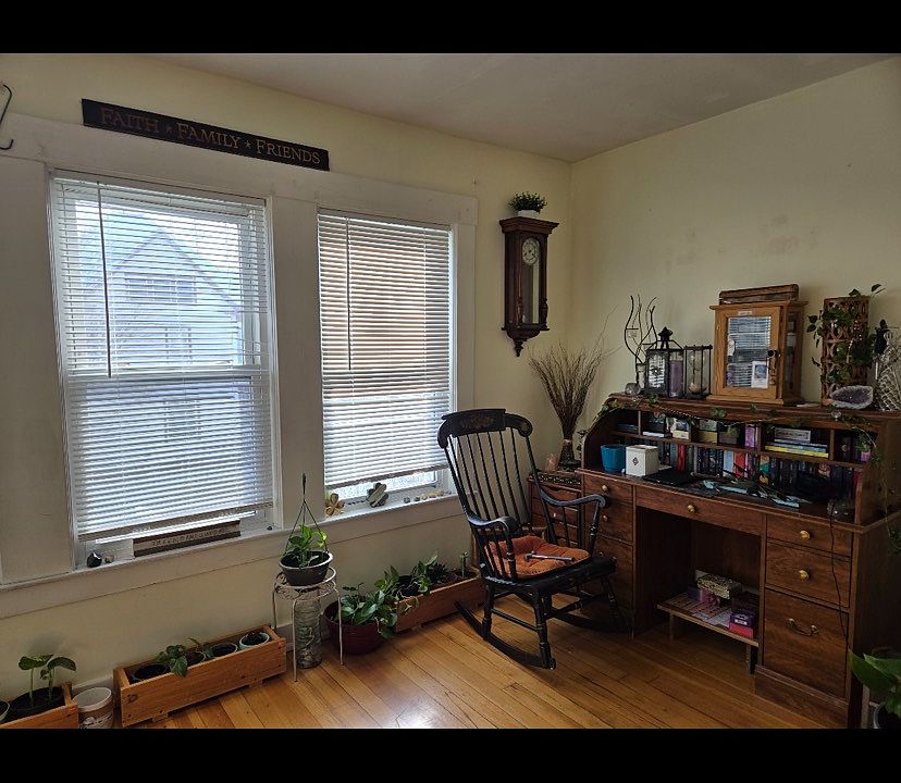 2nd image of 110 Palm St APT 1
