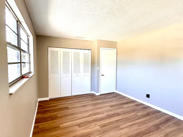 450 Tomoka Ave #215 — Photo 12