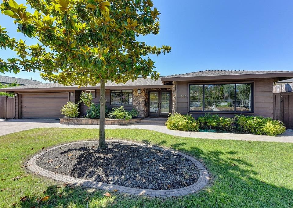 2nd image of 7050 Los Olivos Way