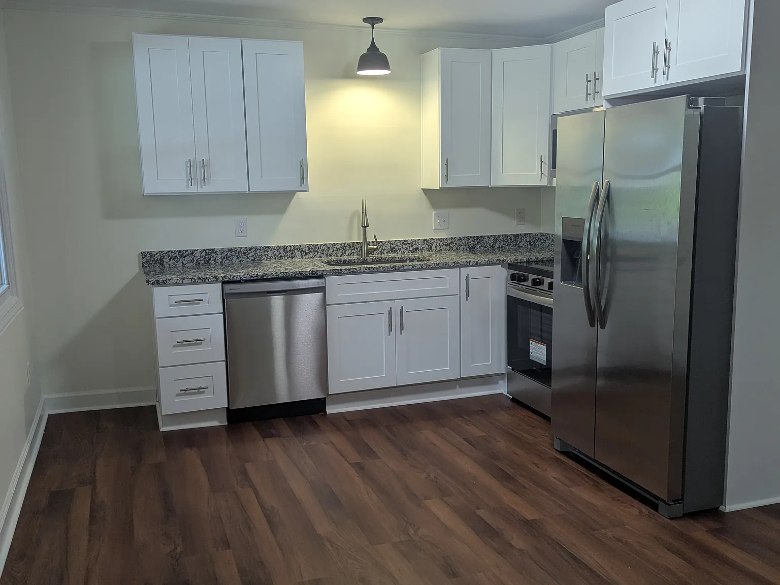 1 bed, 700 sqft, $950 — Photo 2