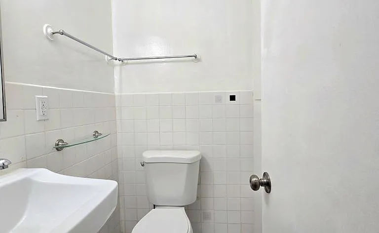700 E Angeleno Ave — Photo 17