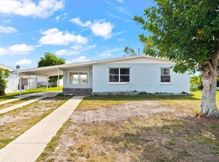 8217 Aero Ave, North Port, FL 34287