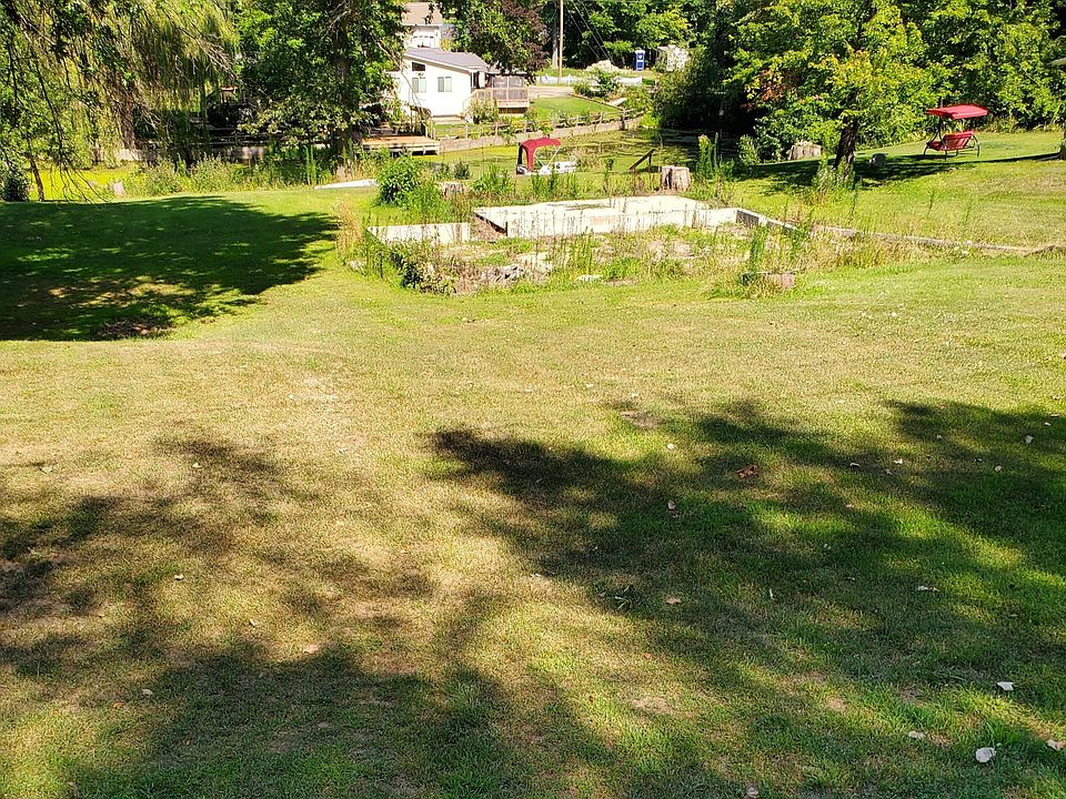 1st image of 7891 Topinabee Dr