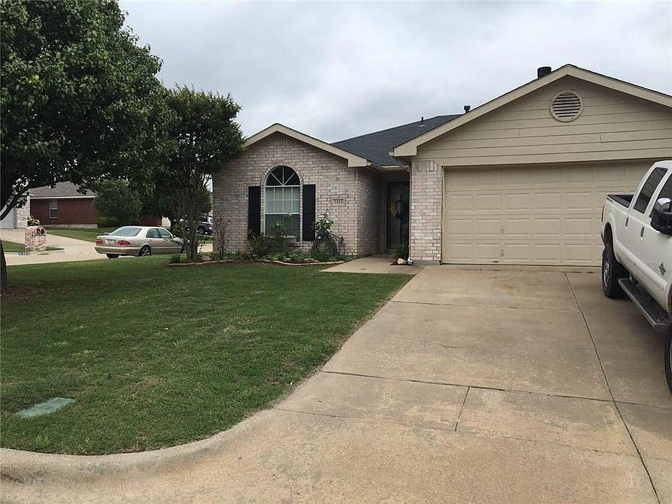 1st image of 2429 Nogales Dr
