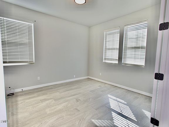 5th image of 272 Hunstanton St