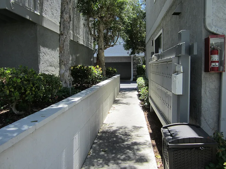 Westbay Apartments — Photo 9
