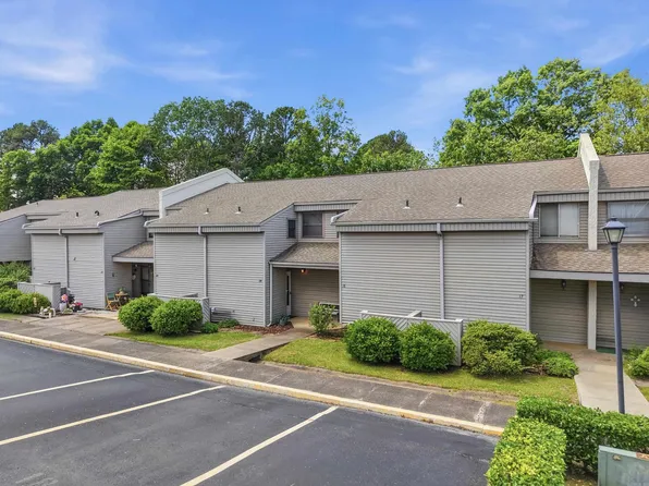 135 Hillview Dr APT 19, Fairfield Bay, AR 72088