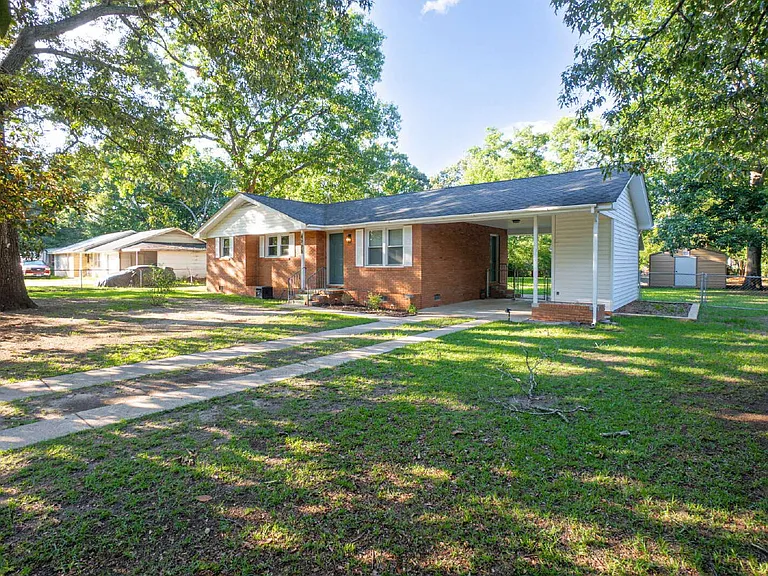 4295 Dorsey Dr — Photo 3