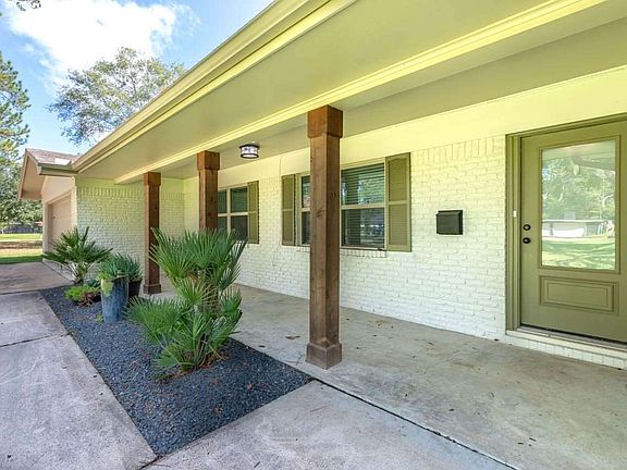 2nd image of 355 N Mayhaw Dr