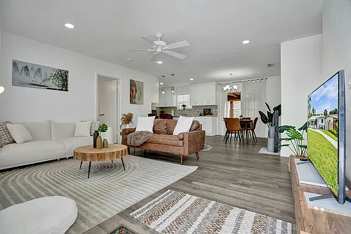 4111 SW 18th Ct #3/2 Photo 1