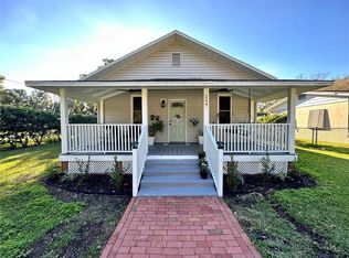 5527 12th St, Zephyrhills, FL 33542