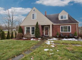 119 Wetzel Rd, Glenshaw, PA 15116
