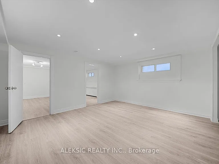 179 Thirtieth St — Photo 24