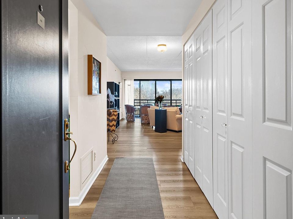 1st image of 1100 Lovering Ave APT 406