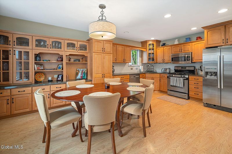 2nd image of 1130 S Country Club Drive