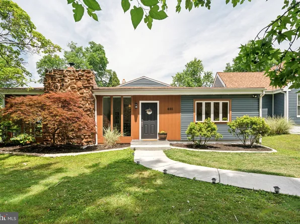 495 Cherry Tree Rd, Upper Chichester, PA 19014