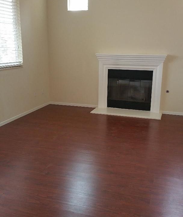 2nd image of 11763 Desert Glen St