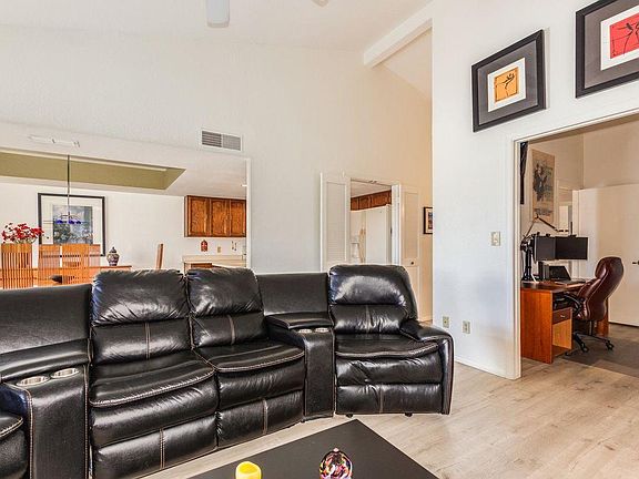 4th image of 8215 N 21st Dr #205