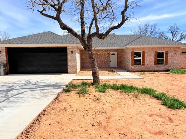 1503 S Rodgers Dr, Graham, TX 76450