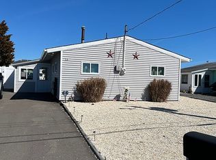 12 W Mohawk Dr, Little Egg Harbor, NJ 08087