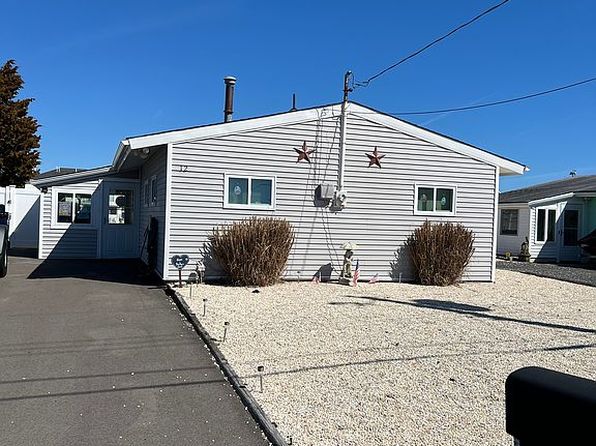 12 W Mohawk Dr