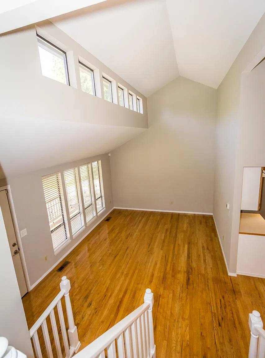 3 bed, 1330 sqft, $3,500 — Photo 4