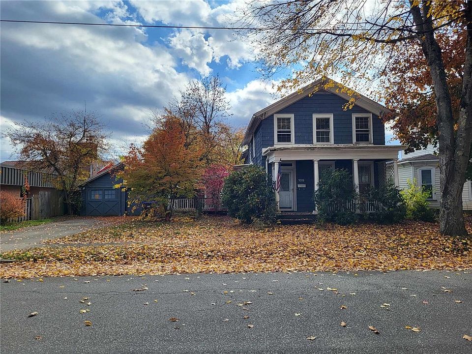 1st image of 109 W Spruce St