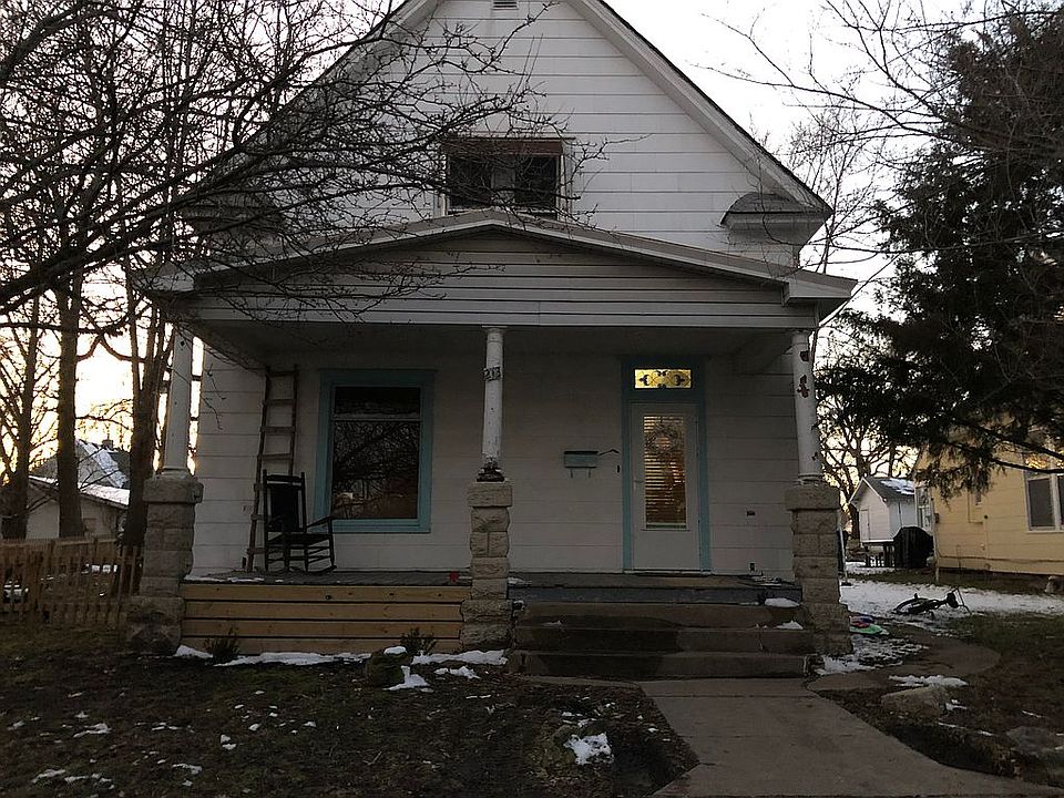 2nd image of 203 S Locust St