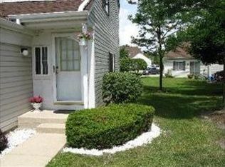 2716 Preston Ct, Aurora, IL 60502