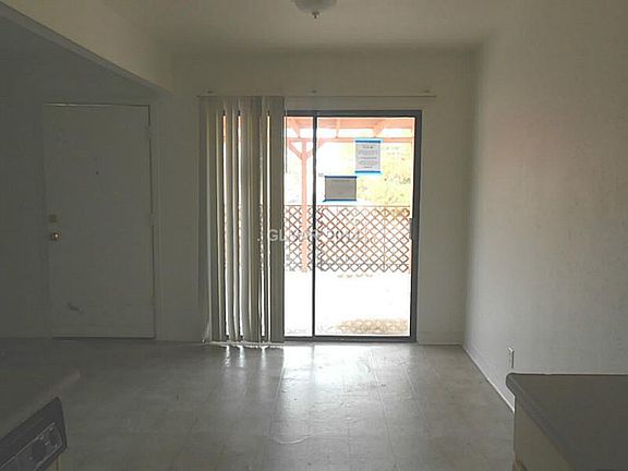 5th image of 1842 Avacado Ct #D