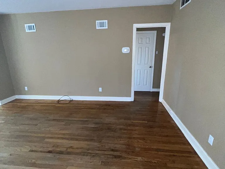 3007 Hickory St — Photo 2