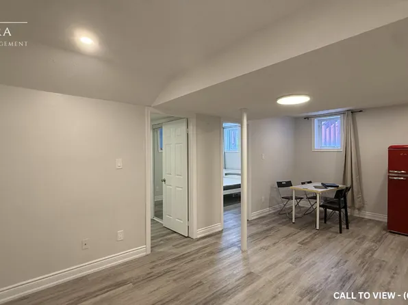 22 Vandervoort Dr #2, Richmond Hill, ON L4E 0C6