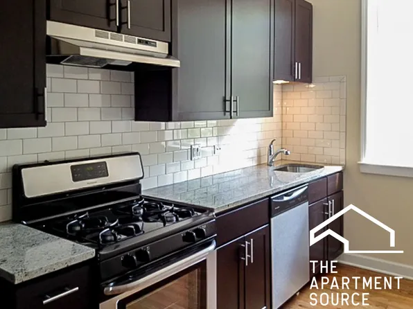 855 W Cornelia Ave APT 2W, Chicago, IL 60657