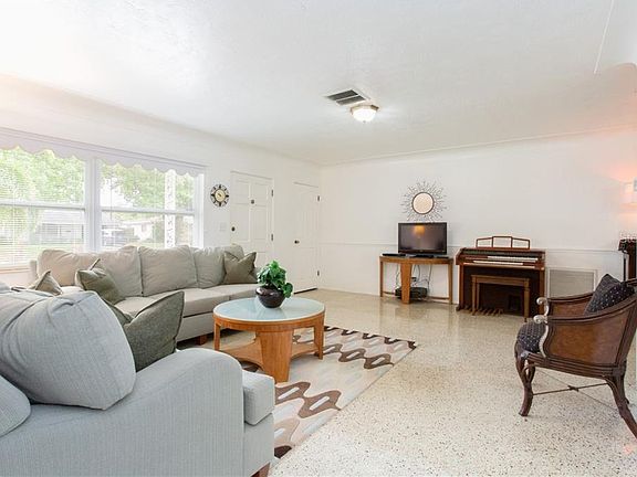 5th image of 1844 59th St N