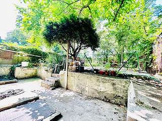 2nd image of 390 17th St #1LL