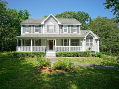 111 South Road, Deerfield, NH, 03037