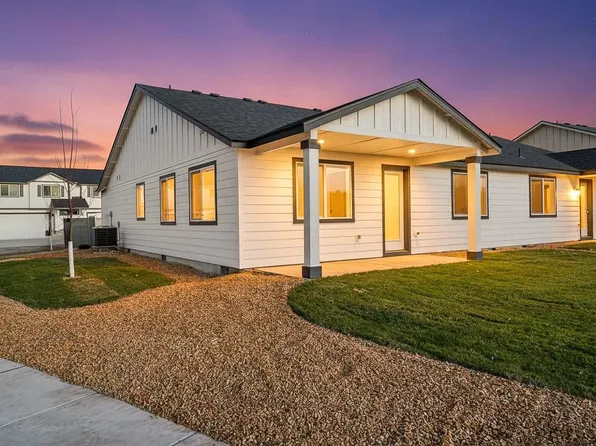 515 SE Polaris St Lot 43, Madras, OR 97741