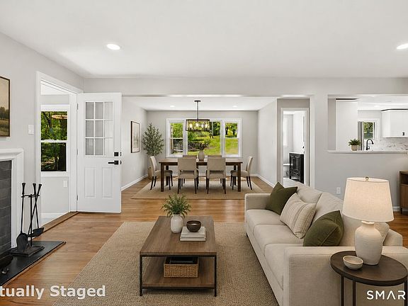 3rd image of 1044 Dunbar Hill Road