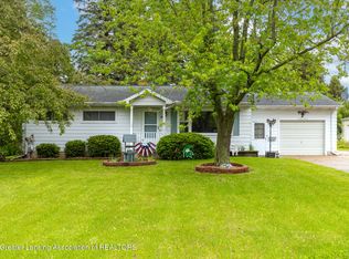 15157 Chetwyn Dr, Lansing, MI 48906
