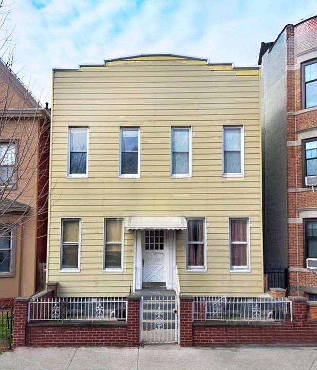 1st image of 2556 37th St
