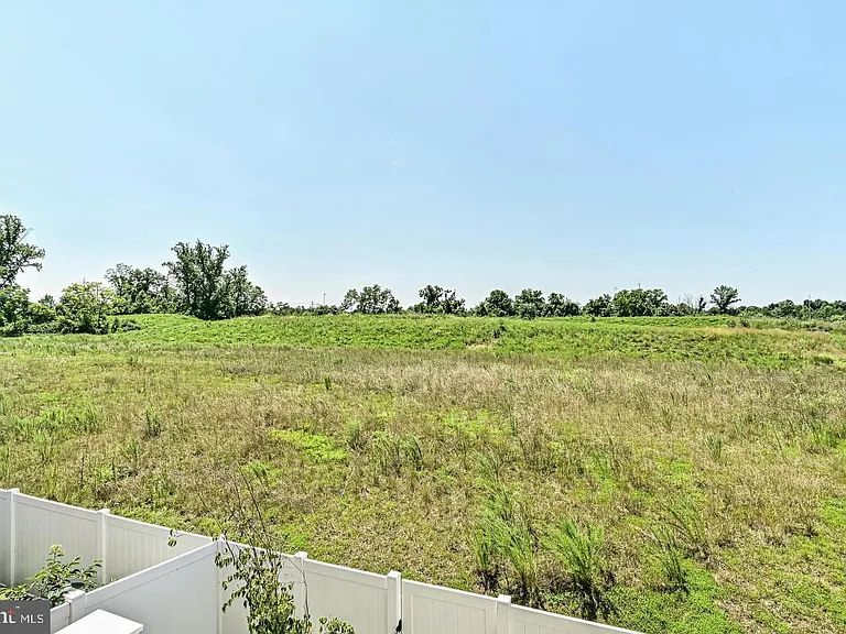 13821 Litespeed Way — Photo 25