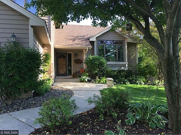2nd image of 896 Sunwood Ct