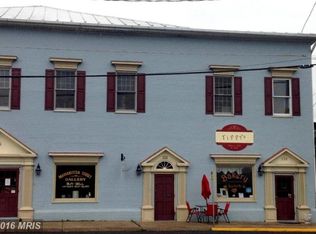 132 N Massanutten St, Strasburg, VA 22657