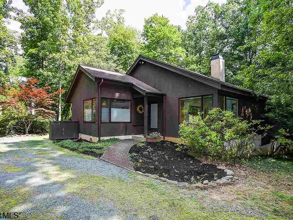 1st image of 8 Barefoot Ln