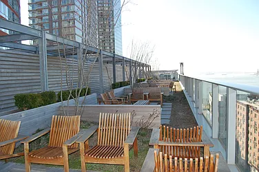 Sold by The Marketing Directors (The Visionaire 2)